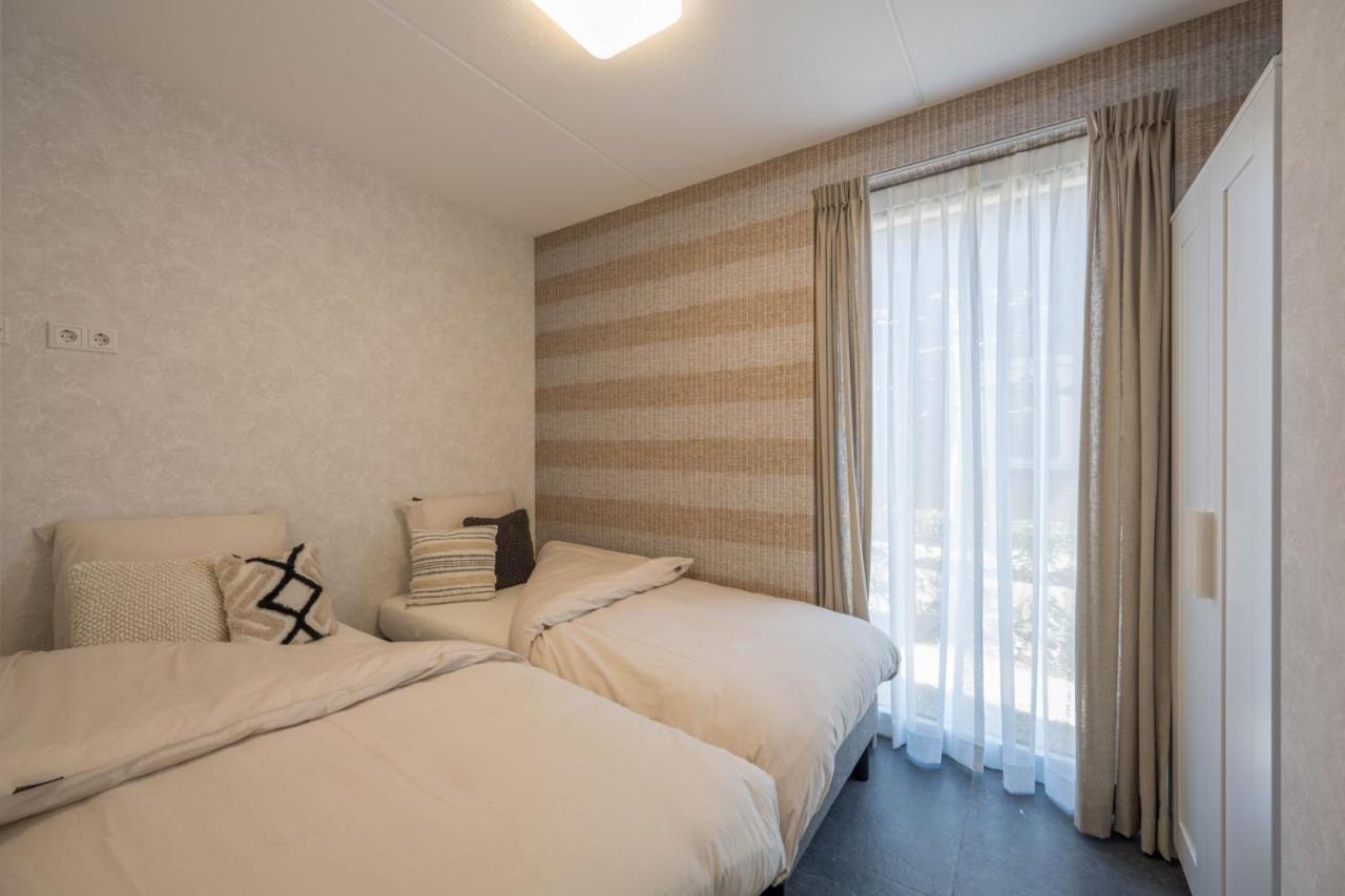 Meerzicht 24 - Luxury Family Accommodation With Beautiful Lake Side View Uitgeest Exterior photo